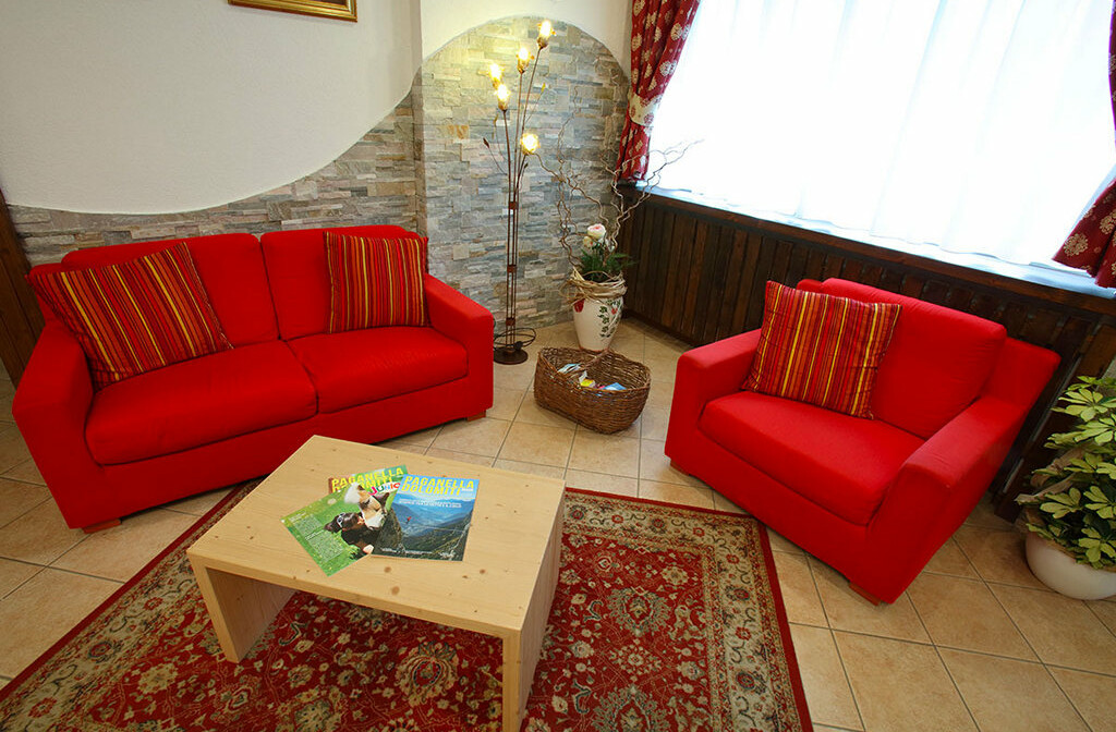 Skijanje u Italiji, skijalište Andalo / Paganella, Andalo, Hotel Splendid, predvorje