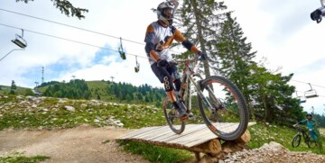 Planina Krvavec, biciklizam u šumi