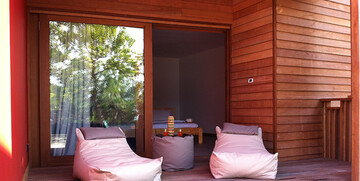 Maldivi, The Barefoot Eco Hotel, terasa sobe