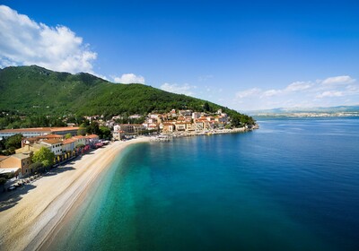 Pješćana plaza u Mošćeničkoj Dragi.