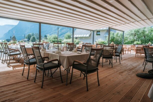 Skijanje i wellness u Sloveniji Apartmani Triglav vanjski, natkriveni dio restorana