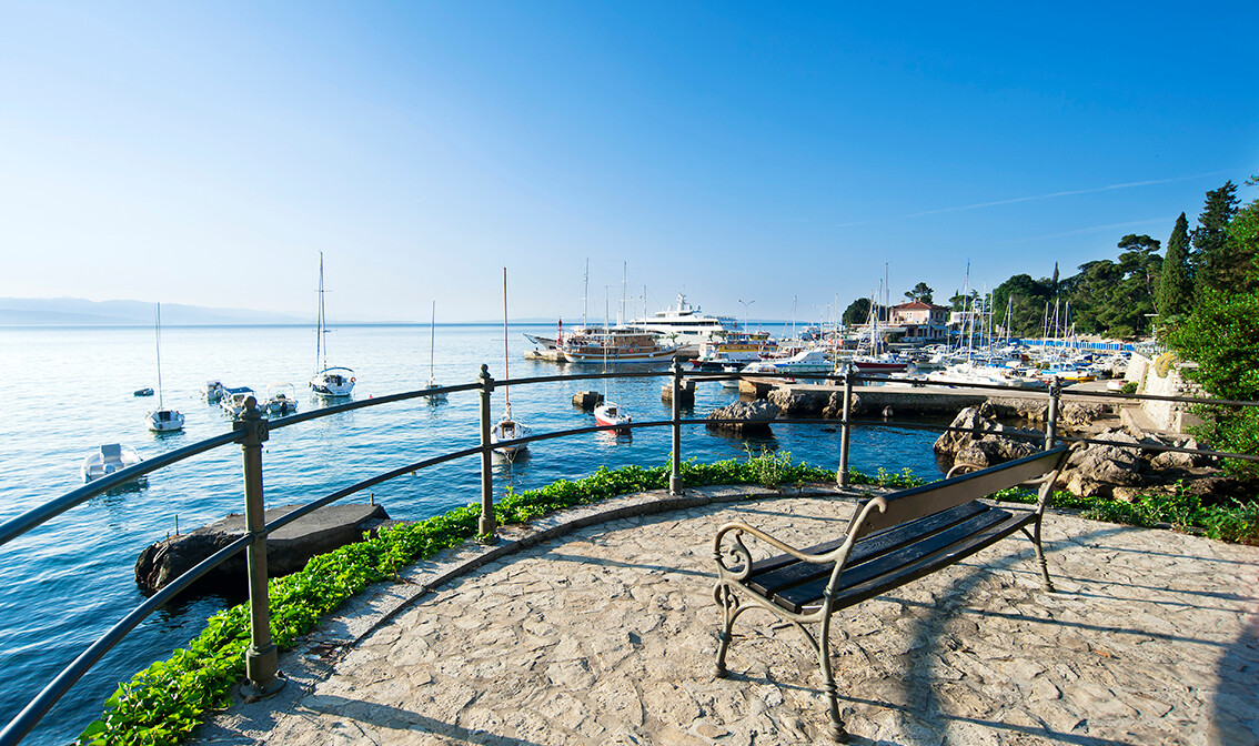 Lungomare šetnica u Opatiji, putovanje Opatija, garantirani poalsci, individualni polasci