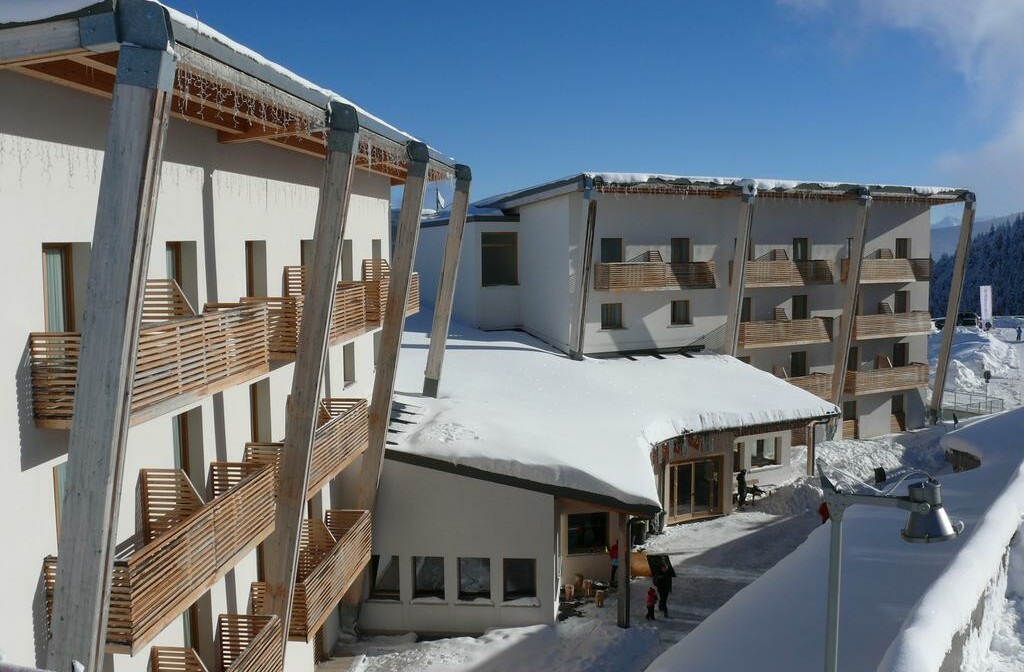 Skijanje u Italiji, skijalište Monte Bondone, Hotel Le Blanc Spa, pogled izvana