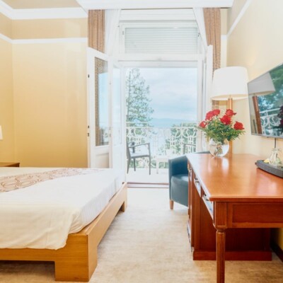Opatija, Hotel Bristol, dvokrevetna soba, balkon