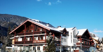 Skijanje u Italiji, skijalište Kronplatz, Hotel Brunnerhof, pogled izvana