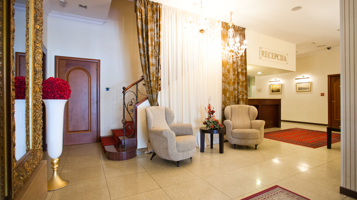 Split, hotel Globo, recepcija