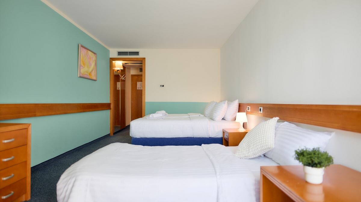 Hotel Selce, dvokrevetna soba s pomoćnim ležajem