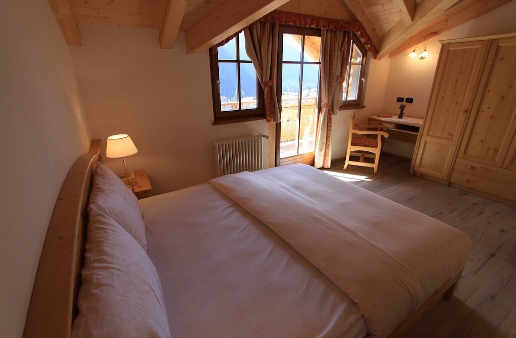 Skijanje u Italiji, Campitello di Fassa, Apartmani Eurochalet, primjer spavaće sobe