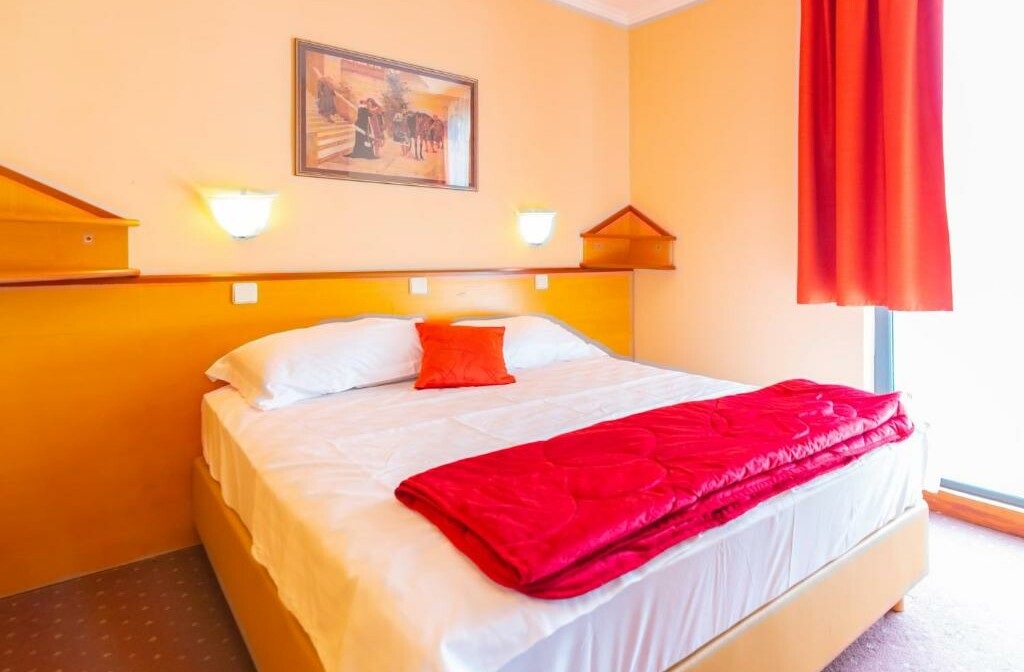 akovec, Hotel Park, dvokrevetna soba, bračni krevet