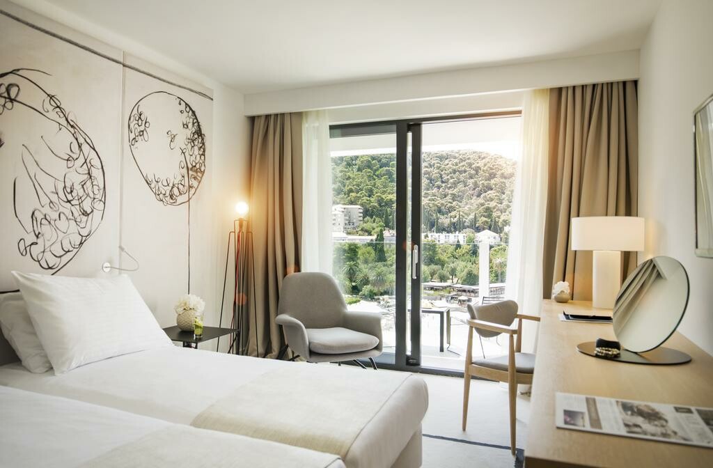 Dubrovnik, Hotel Kompas, soba sa balkonom