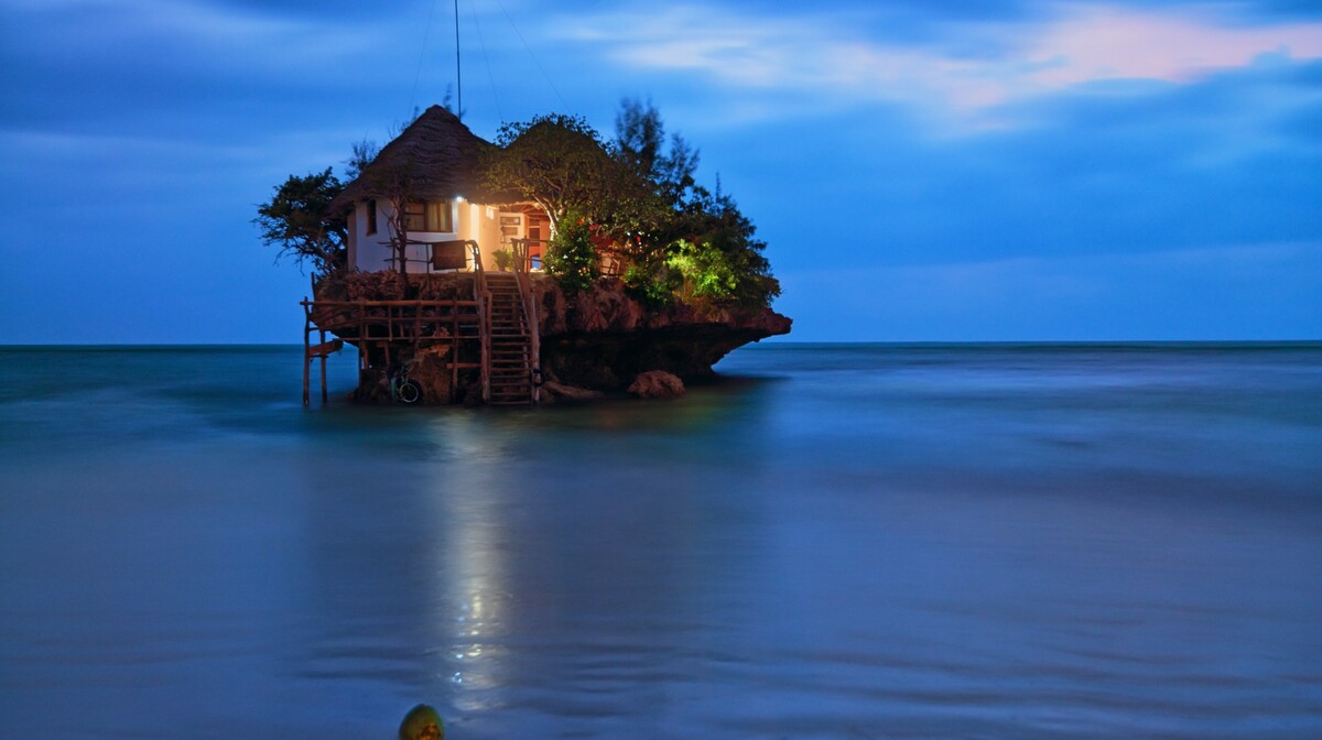 ZANZIBAR ROCK ROMANTIC RESTAURANT