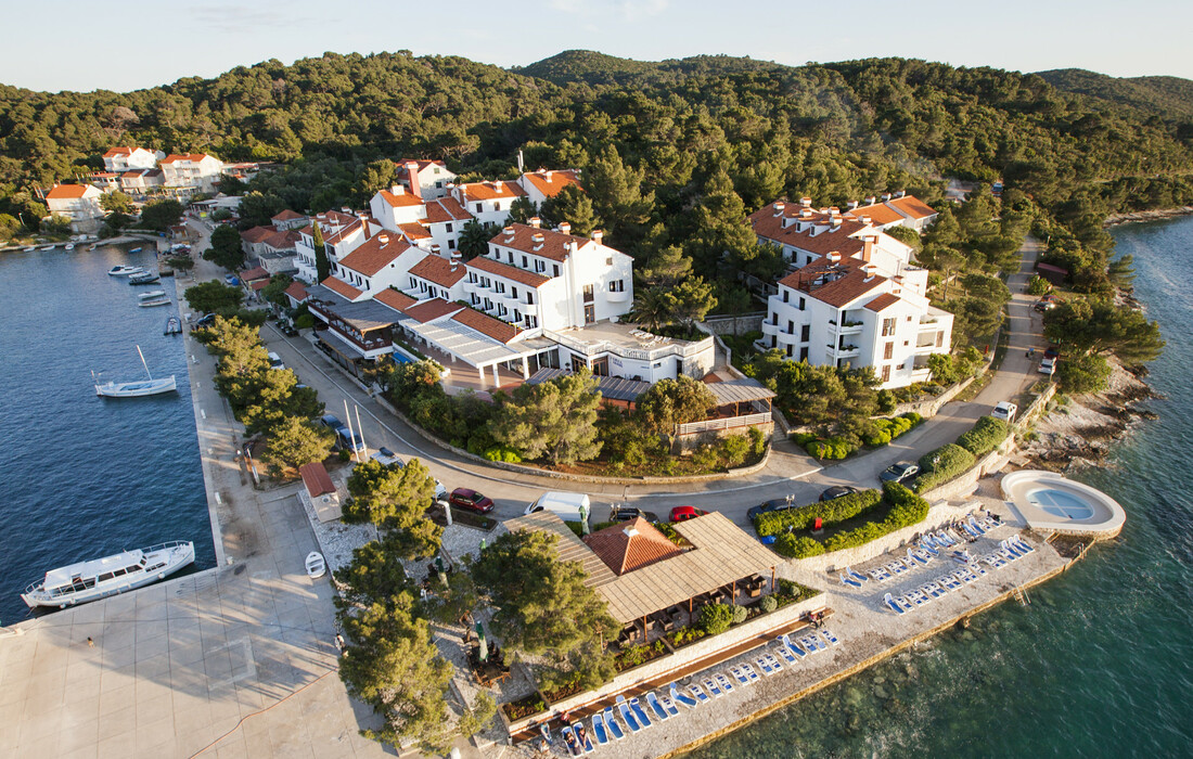 Ljetovanje u Hrvatskoj, Otok Mljet, hotel Odisej izgled hotela izvana