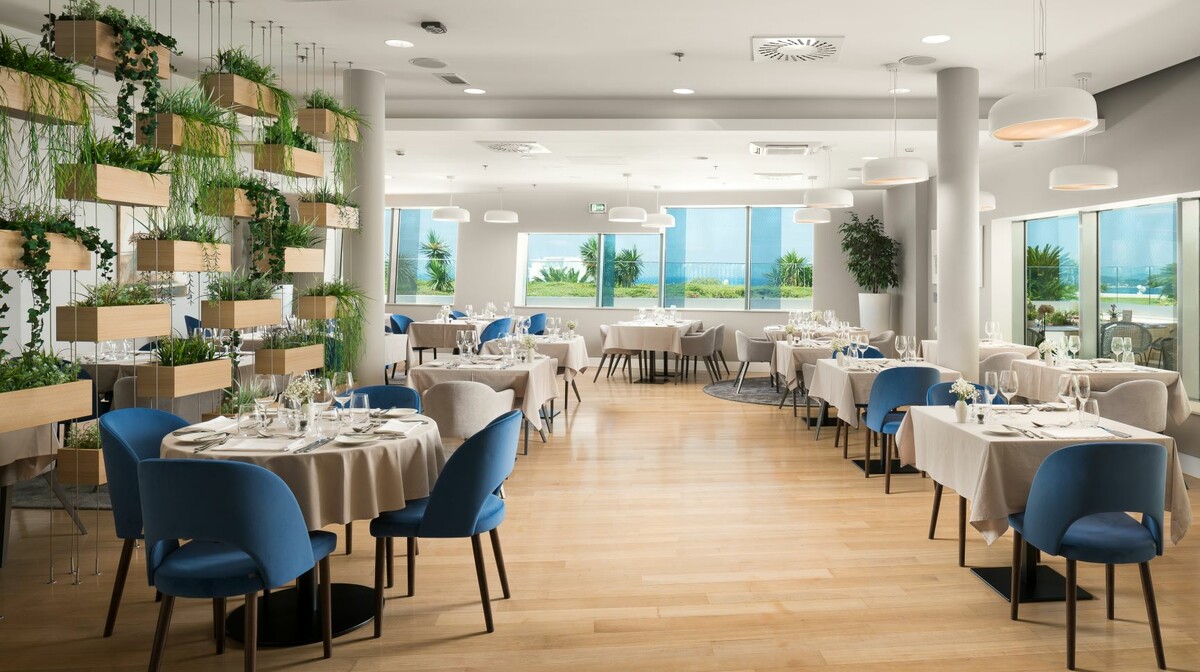 Dubrovnik_Valamar Lacroma Dubrovnik Hotel Momenti Restaurant