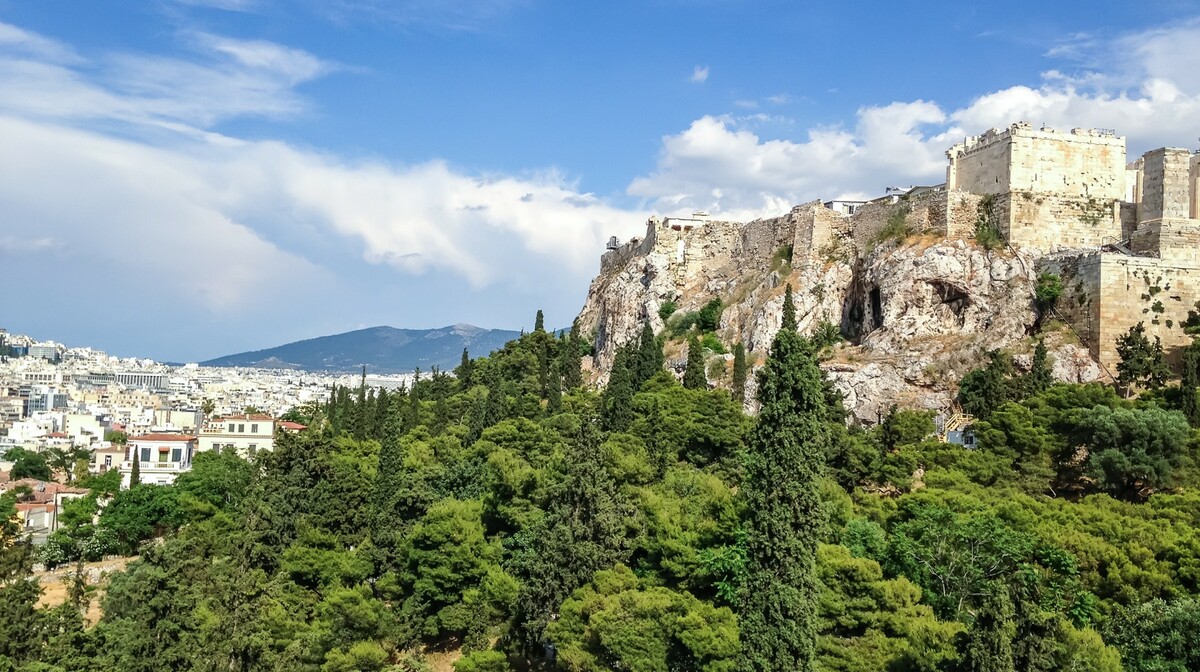 Atena, pogled na Akropolu koja je na UNESCO popisu svjetske baštine, putovanje zrakoplovom