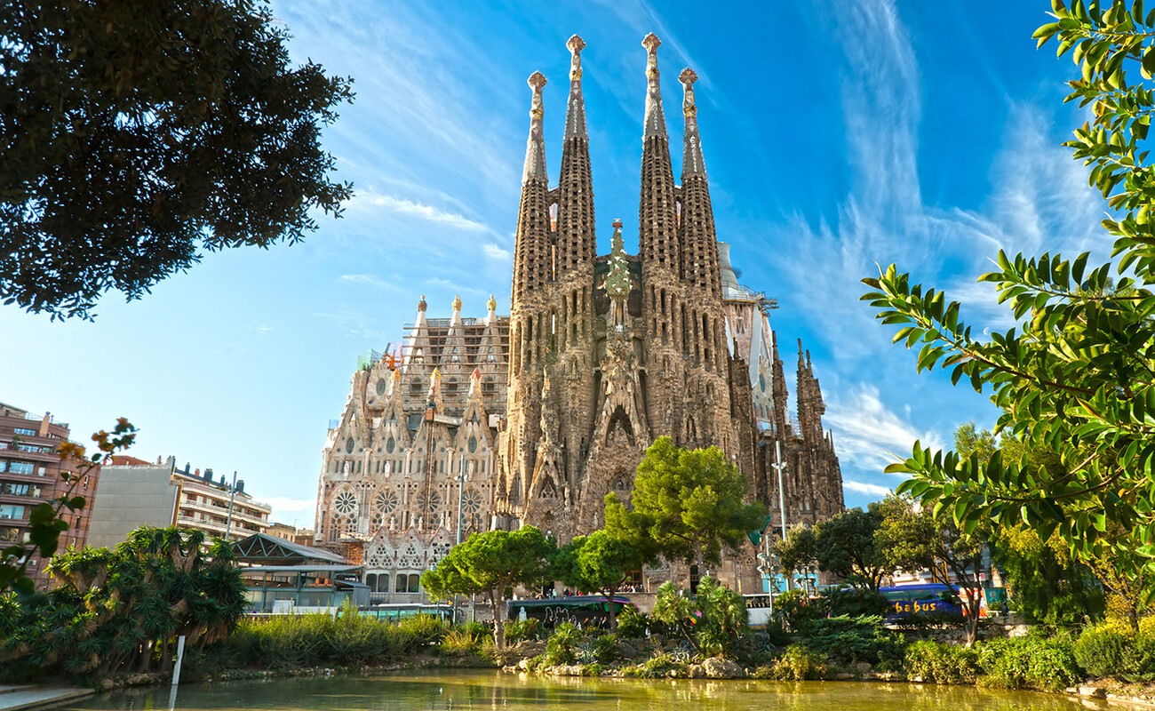 crkva Sagrada Familia, putovanje Barelona, krstarenje Mediteranom, garantirani polasci