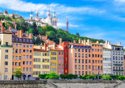 Lyona - gradski pejzaž s rijeke Saone