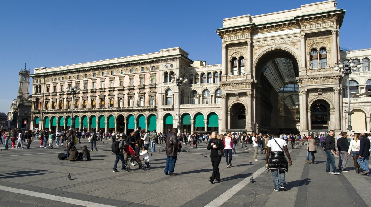 Piazza Duomo, Milano, autobusna putovanja, garantirani polasci