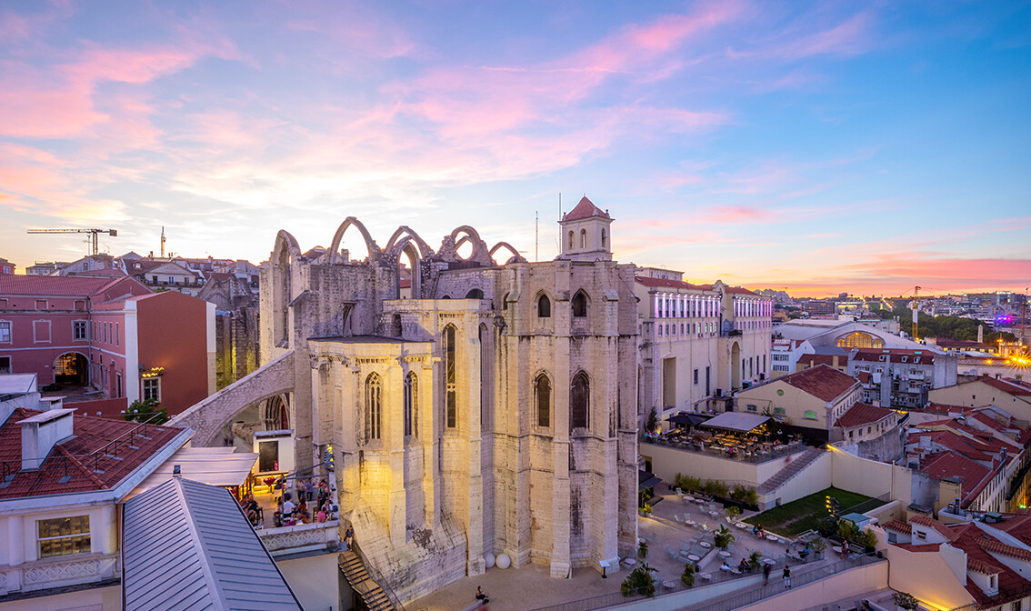 Portugal, Lisabon, Samostan Gospe Karmelske,  grupni polasci zrakoplovom