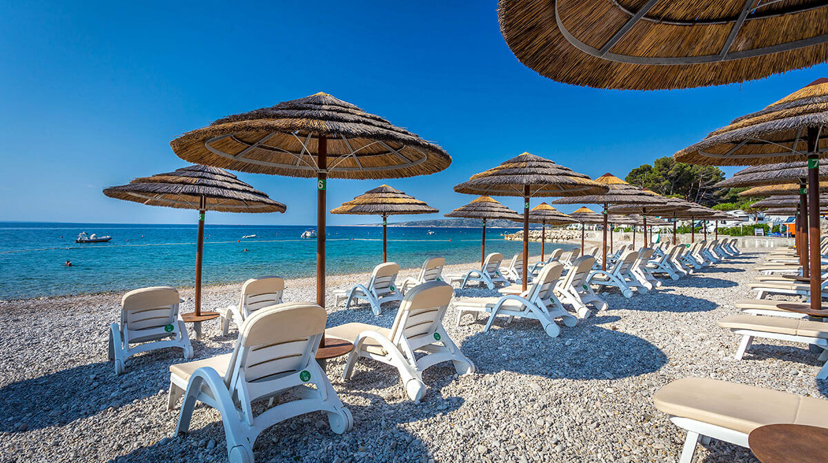 Krk, Jezevac Premium Camping Resort ungomare beach sunloungers