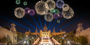 Vatromet iznad Nacionalne palače, putovanje Nova godina u Barceloni, mondo travel