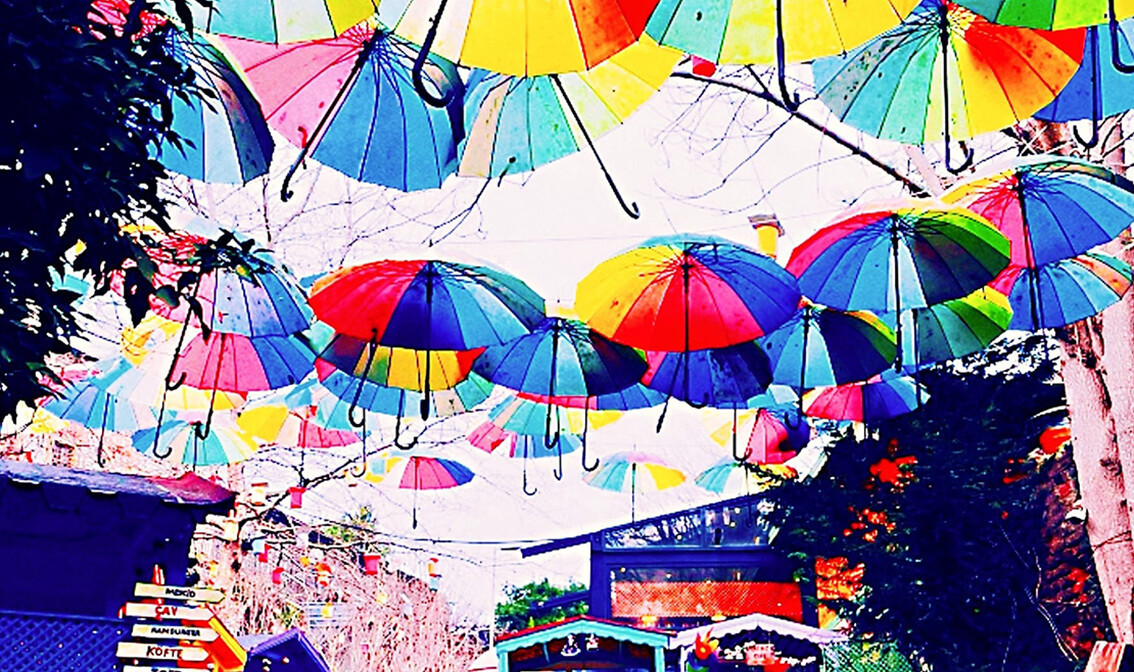 šareni kišobrani, putovanje u Istanbul, europska putovanja