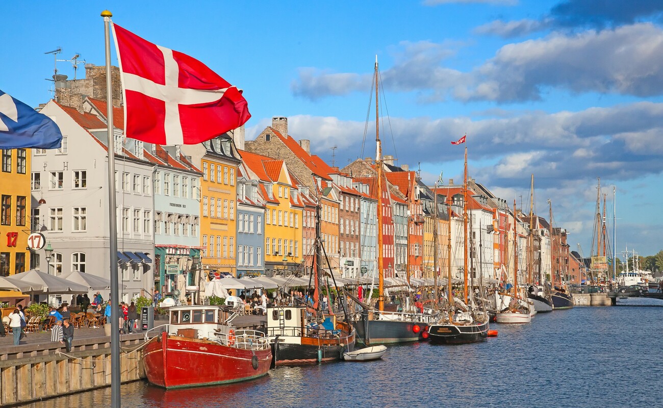 Kopenhagen, šarene zgrade i stari jedrenjaci, putovanje zrakoplovom