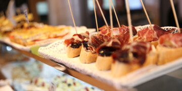 Španjolski tapasi, putovanje u Barcelonu, europska putovanja zrakoplovom, mondo travel