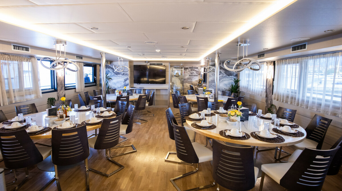 Krstarenje Jadranom brodom Freedom  - restoran