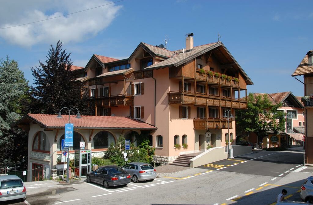 Skijanje u Italiji, skijalište Folgaria, Residence Serrada, pogled izvana