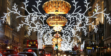 Advent u Londonu, osvjetljena Oxford street