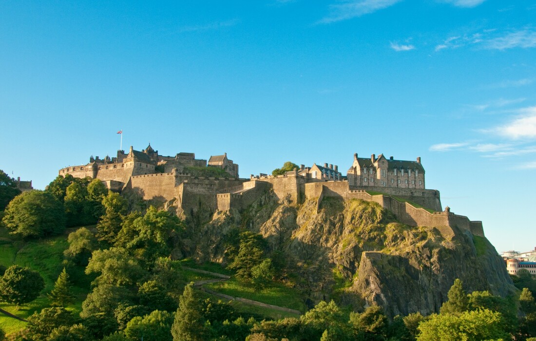 Edinburški dvorac, putovanje u Škotsku zrakoplovom, garantirani polazak, Mondo travel
