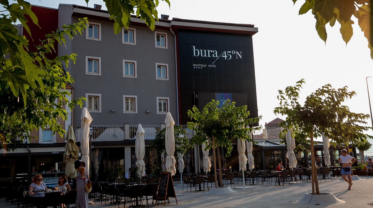 Senj, hotel Bura, terasa