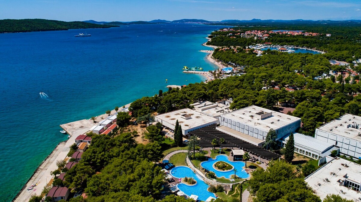 Solaris, Hotel Niko