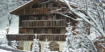 Skijanje u Italiji, Alta Badia, Colfolsco, Apartmani Chalet Morin, pogled izvana