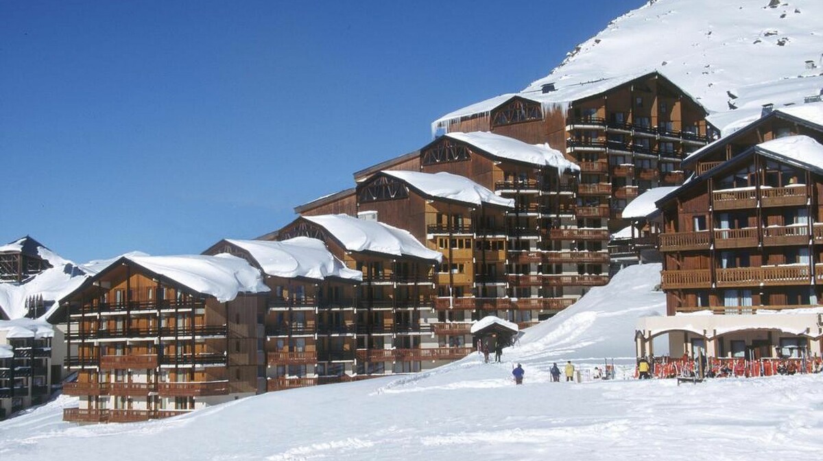 Skijanje u Francuskoj, Val Thorens, apartmani Le Cheval Blanc, zgrada