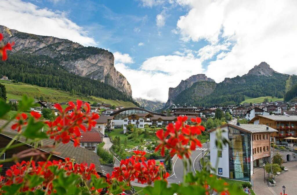Dolomiti, Selva Val Gardena, Hotel Oswald, pogled iz hotela
