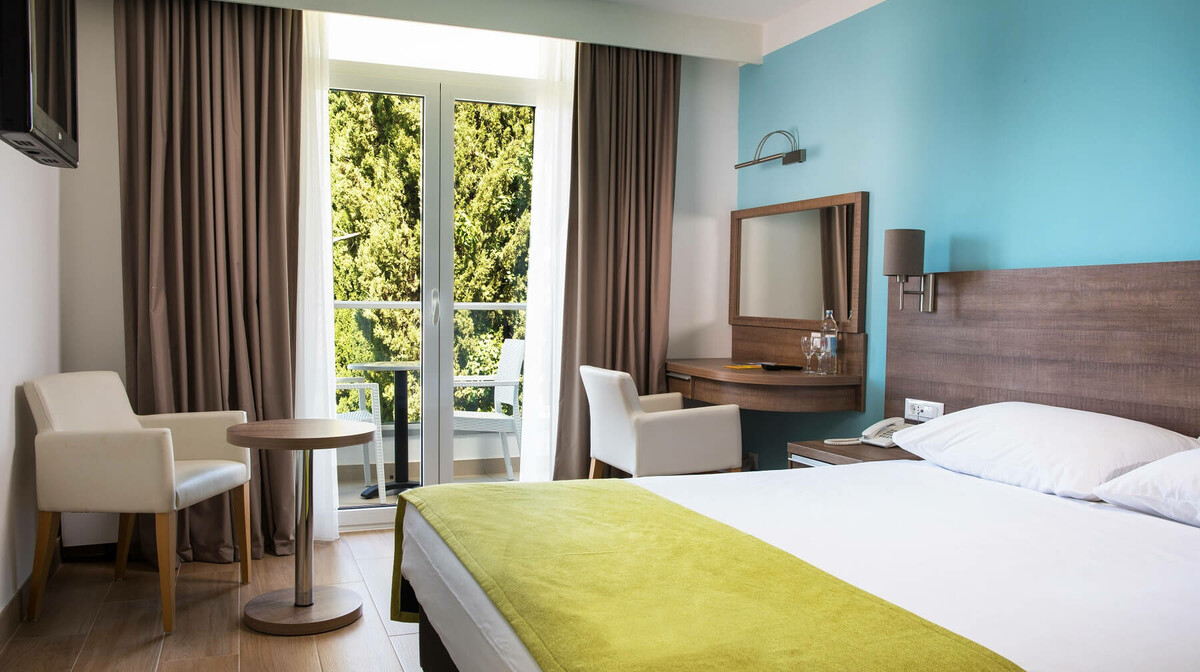 Mlini (Dubrovnik), Hotel Astarea, soba sa balkonom