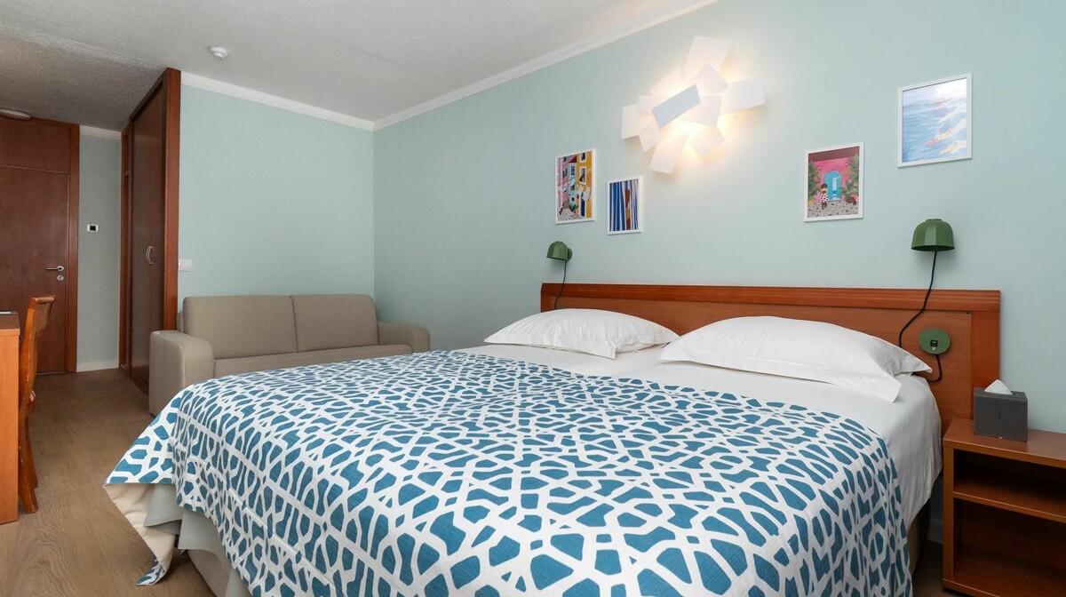 Solaris, Hotel Niko, trokorevetna soba, 2 djece PVB