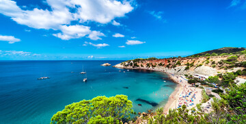 Plaža na Ibizi, ljetovanje Mediteran, putovanje Ibiza, posebnim zrakoplovom
