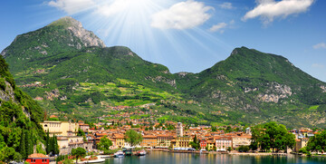 Riva del Garda, putovanje Lago di Garda, Mondo travel