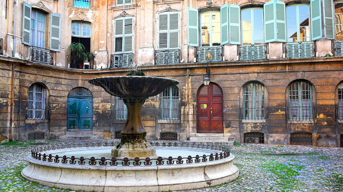 Aix-en-Provence na putovanju u Provansu, Mondo travel