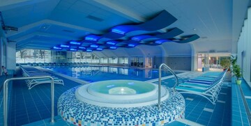 Skijanje i wellness u Sloveniji, Cerkno, Hotel Cerkno, bazen i whirpool