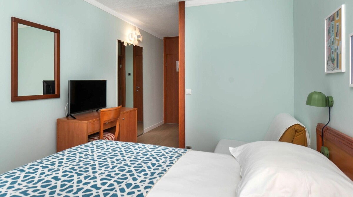 Solaris, Hotel Niko, soba trokrevetna, 1 dijete, PVB