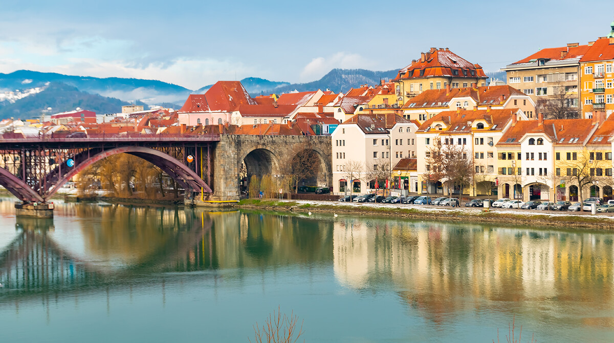 Maribor stari grad na Dravi, kolekcija putovanja Upoznajmo Sloveniju, mondo travel