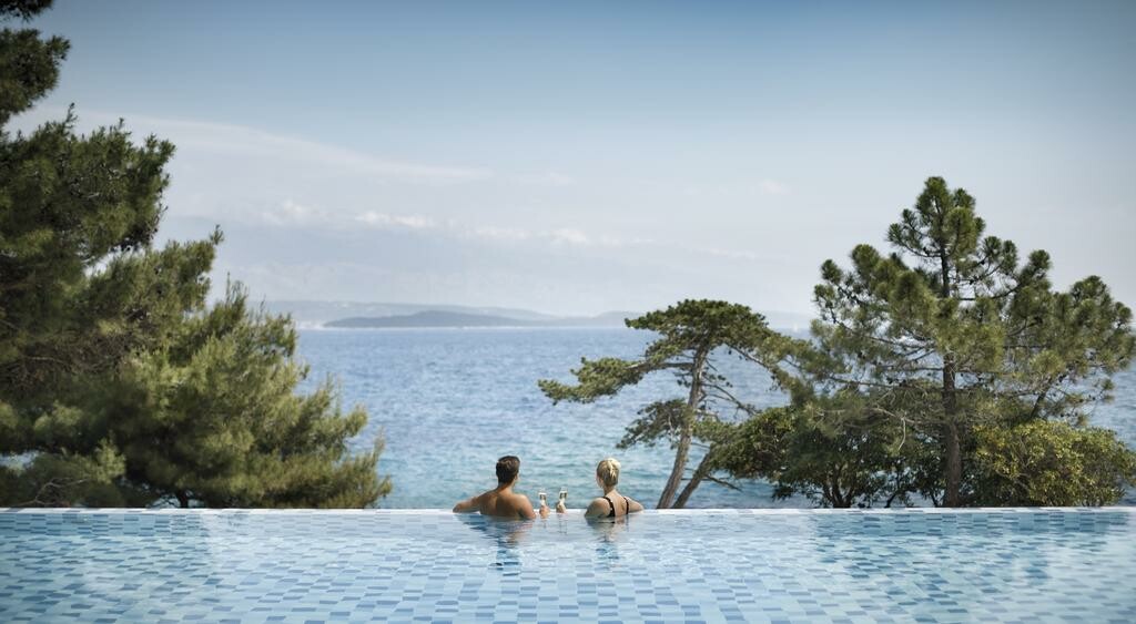 Otok Rab, Valamar Carolina Hotel & Villas, bazen sa pogledom na more