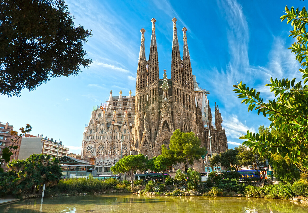 crkva Sagrada Familia, putovanje Barelona, krstarenje Mediteranom, garantirani polasci
