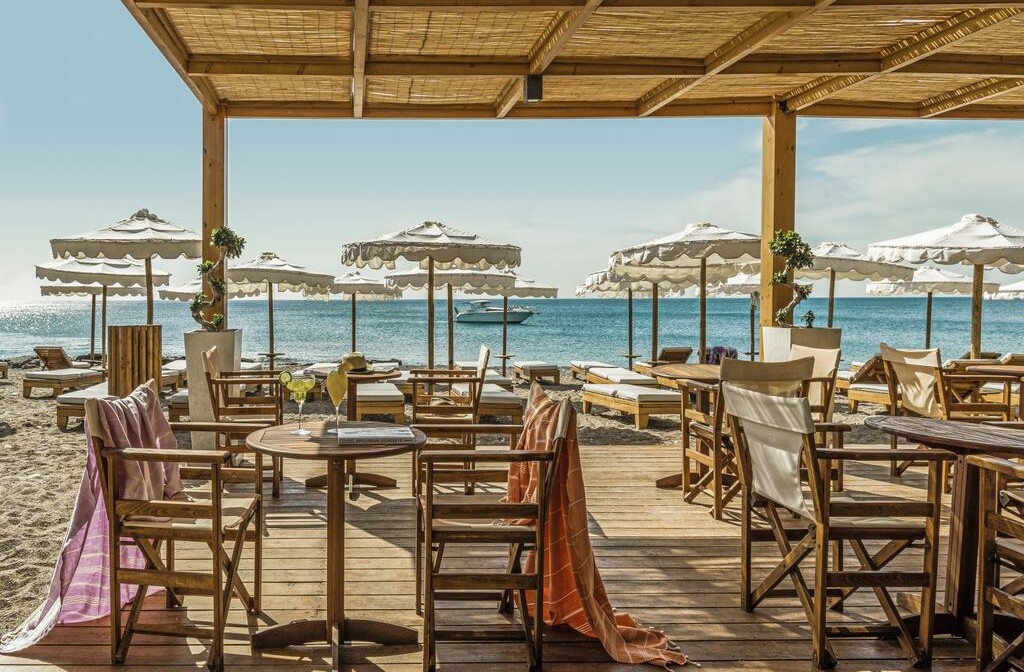 Grčka last minute ljetovanje Rodos, Faliraki, Hotel Mitsis Alila Resort & Spa, bar na plaži