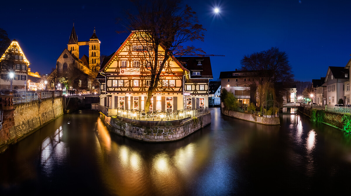 Stuttgart Esslingen Neckar Channel Restaurant Christmas