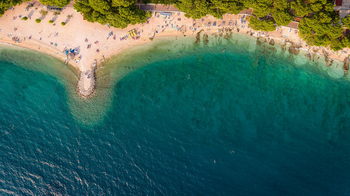 Makarska, Rivijera Sunny Resort, duga plaža ispred hotela