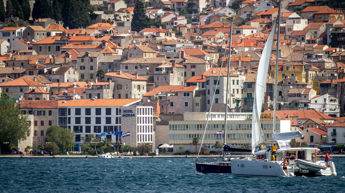 Šibenik, Hotel Jadran 